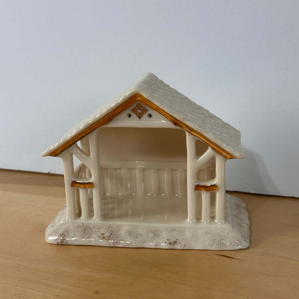 Lenox 2013 Nativity Manager Mistletoe Park porcelain